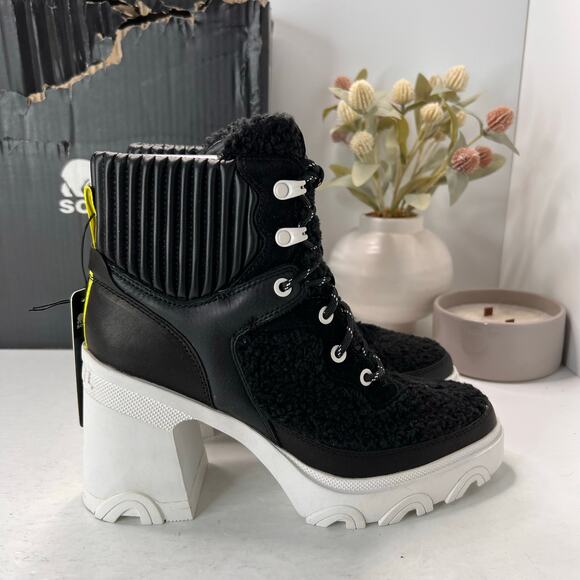 Sorel Brex Heel Lace Waterproof Boot Black/White NL4814-010 Women 9 Tried On - Picture 3 of 11